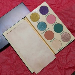 MAC Cosmetics Stranger Things Shadow Palette in Hawkins Class of 1986